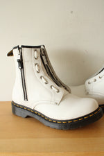 Dr. Marten's Women's Double Zip Leather Lace Up White Boots | Size 9