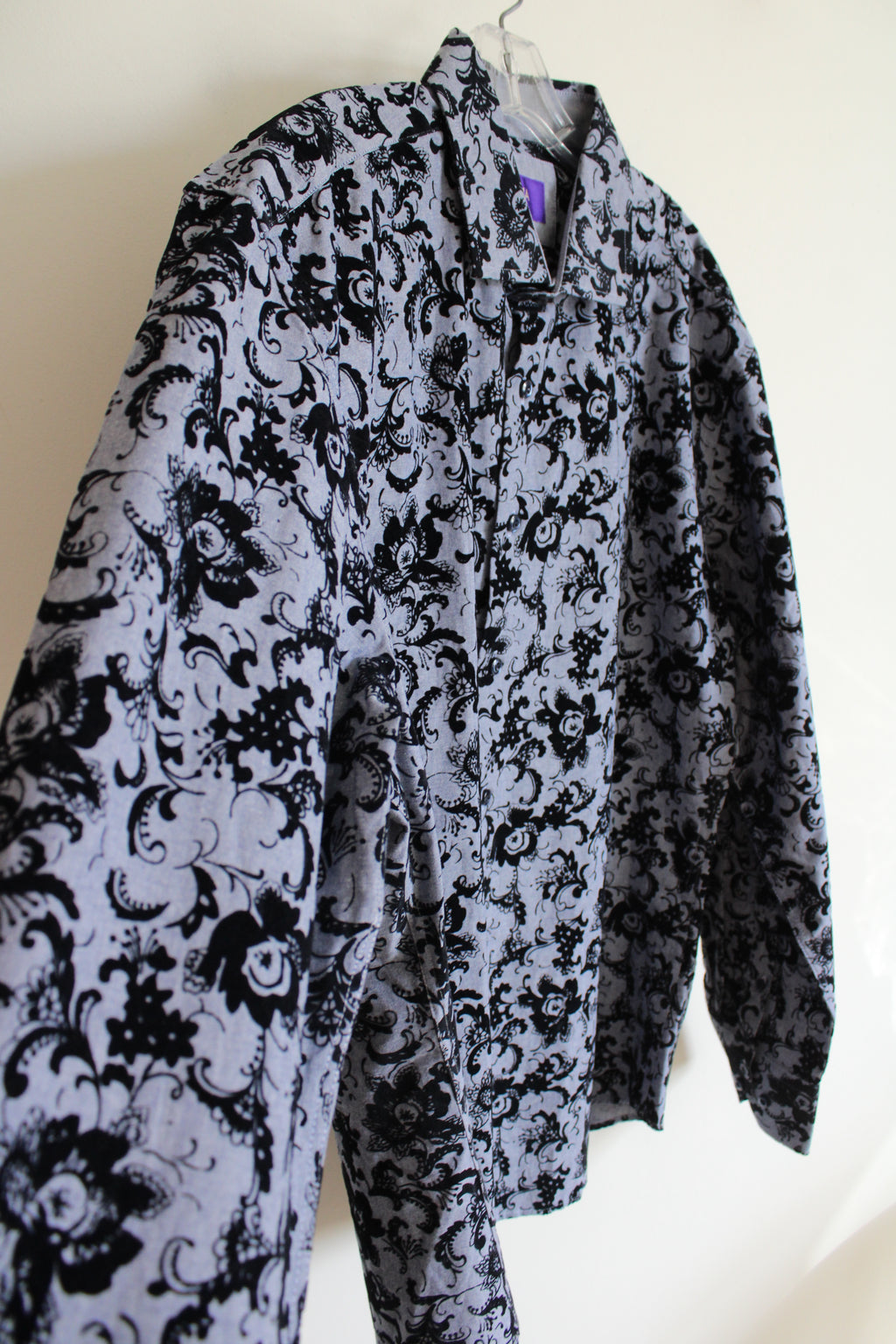 Tallia Blue Textured Velvet Floral Button Down Shirt | XL (17.5)