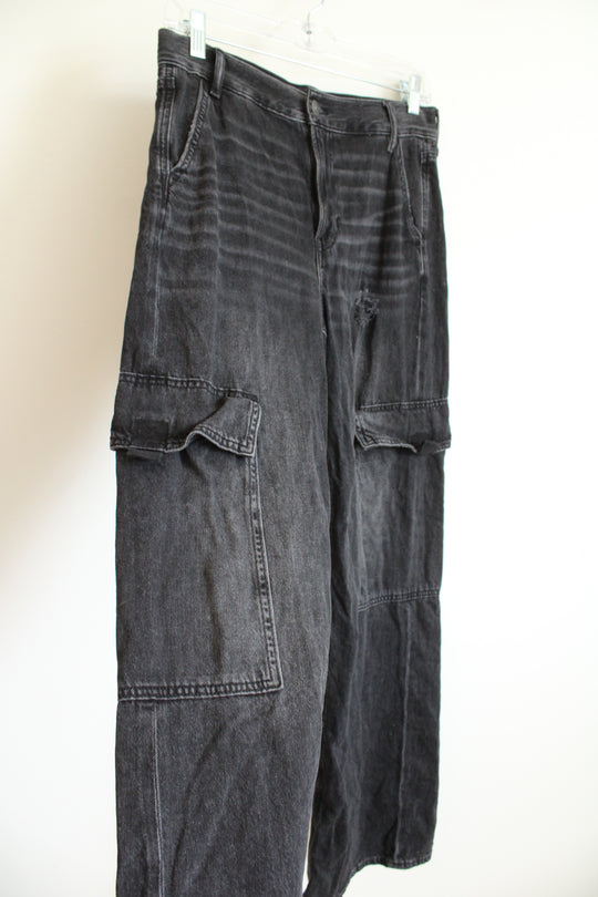 American Eagle Super High Rise Baggy Wide Leg Black Cargo Jeans | 4