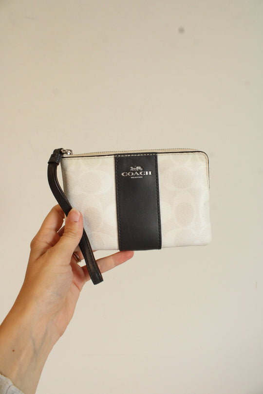 Coach White & Navy Corner Zip Wristlet