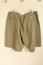 Bamboo Cay Dark Khaki Embroidered Swordfish Chino Shorts | 38