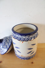 Temptations Old World Blue Cookie Jar