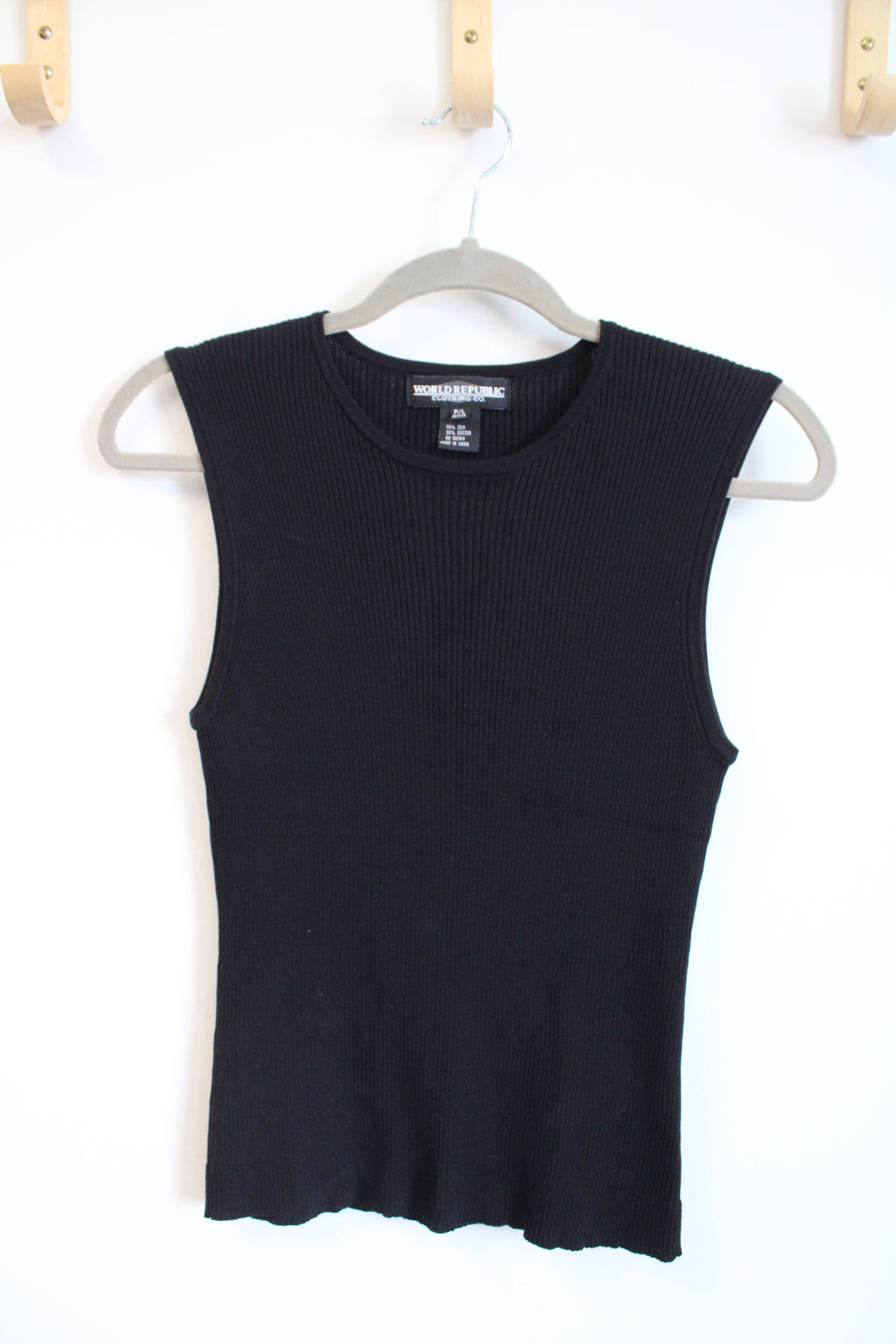 World Republic Clothing Co. Black Ribbed Knit Silk Blend Tank | L Petite