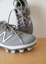 New Balance Gray & White Fastpitch Cleats | Size 6.5