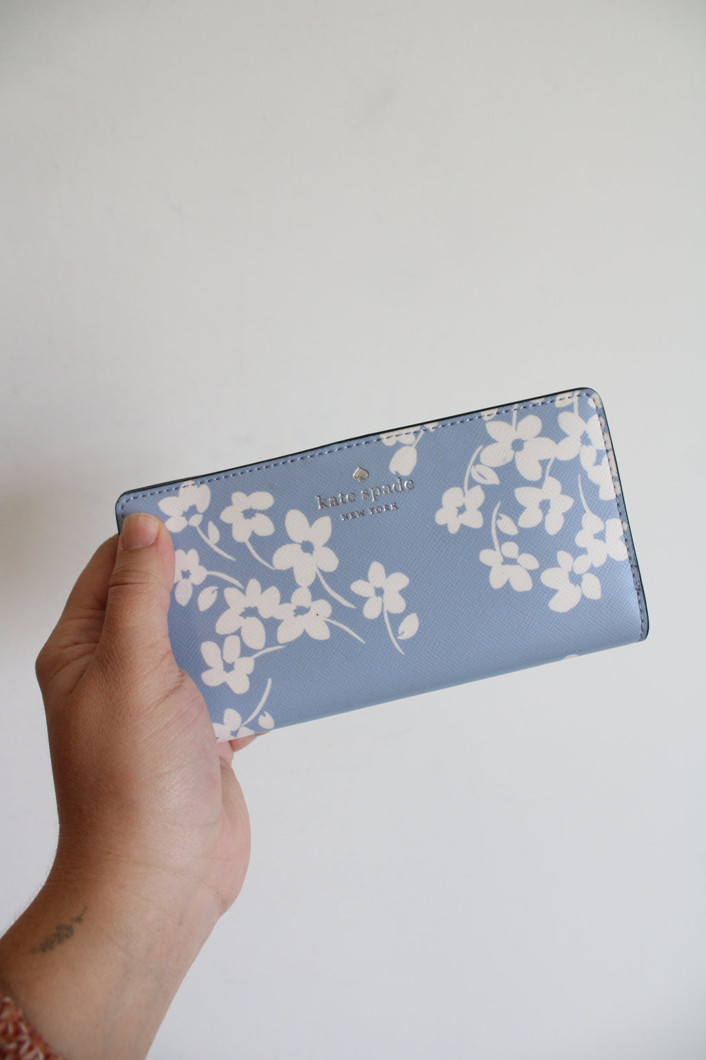 Kate Spade Dana Blue Floral Bi-Fold Wallet