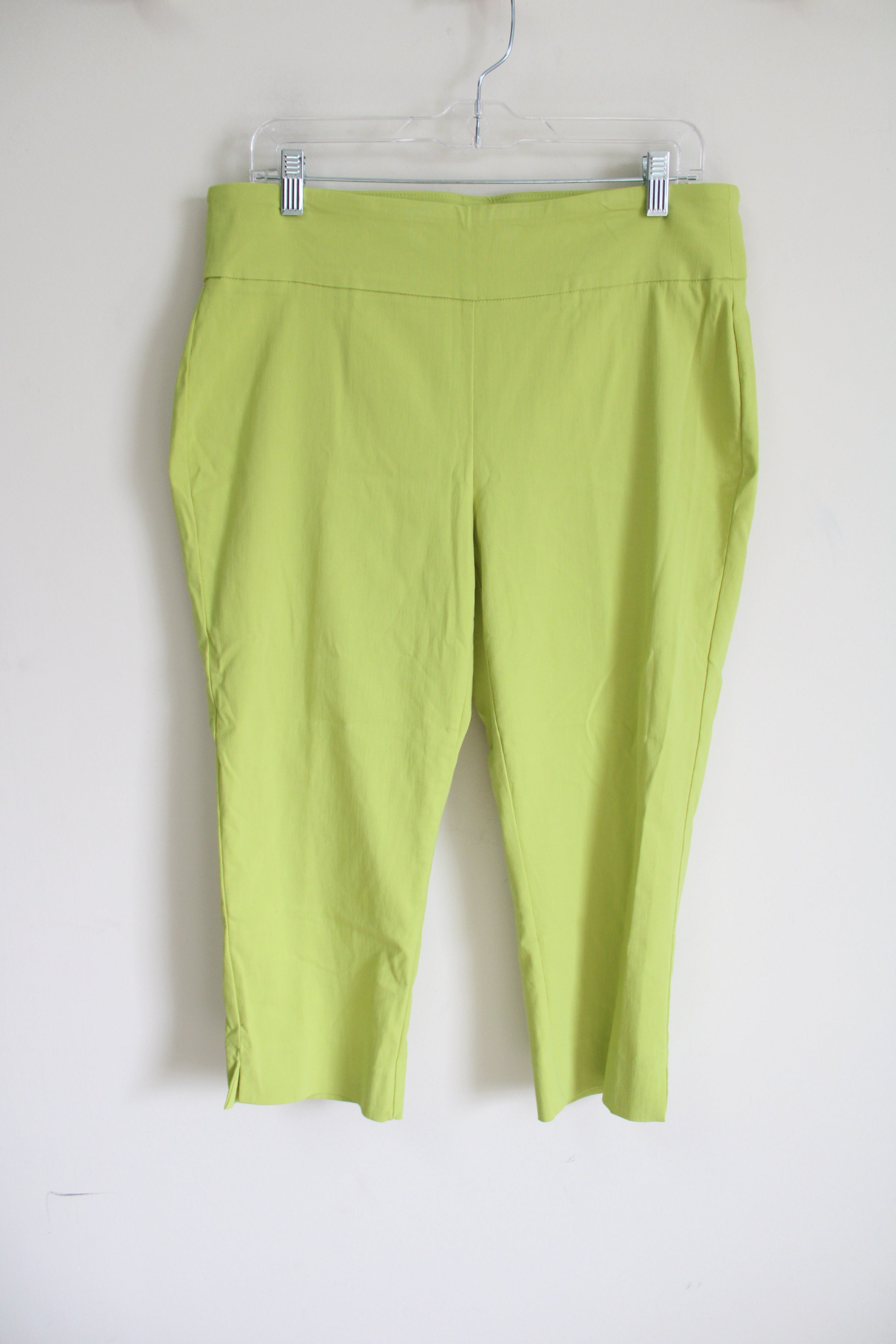Roz & Ali Neon Green Stretch Capri Pant