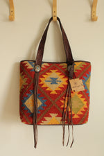 NEW Ariat Brynlee Aztec Concealed Carry Tote Bag