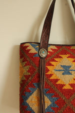 NEW Ariat Brynlee Aztec Concealed Carry Tote Bag