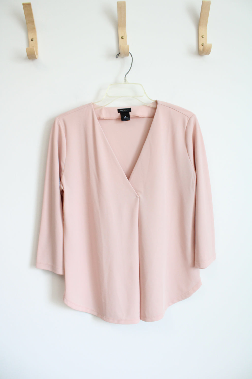 Ann Taylor Light Pink Long Sleeved V-Neck Top | M