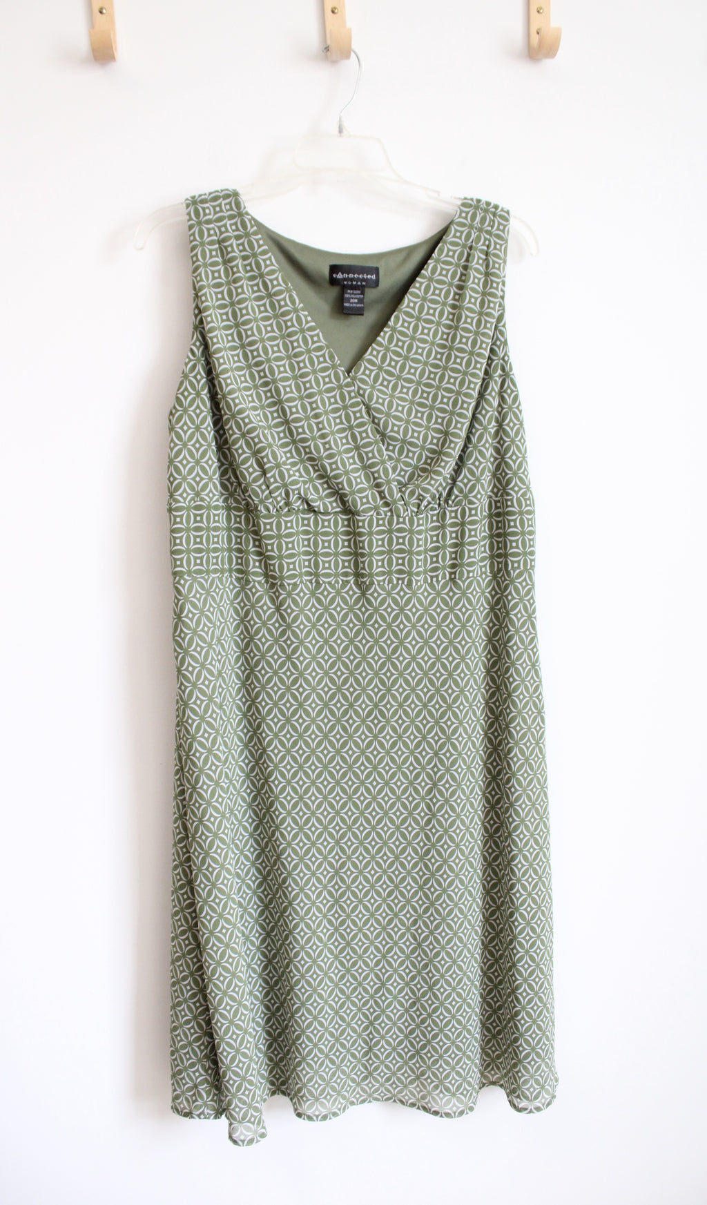 Connected Green Patterned Sleeveless Dress | 20W