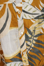 C&C California Linen Tan and Blue Tropical Button Down Sleeveless Top | S