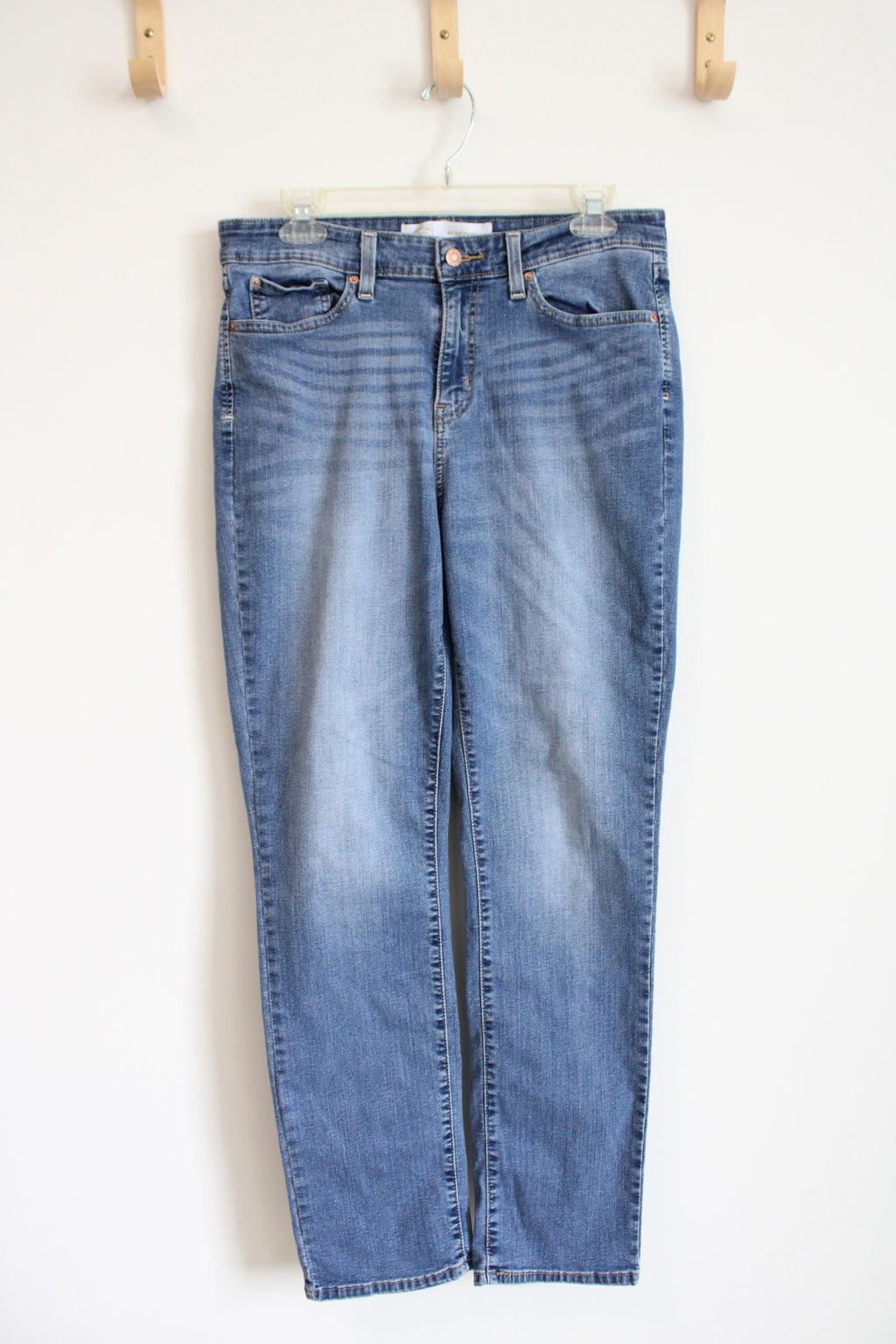 Levi's Mid Rise Straight Medium Wash Jeans | 12