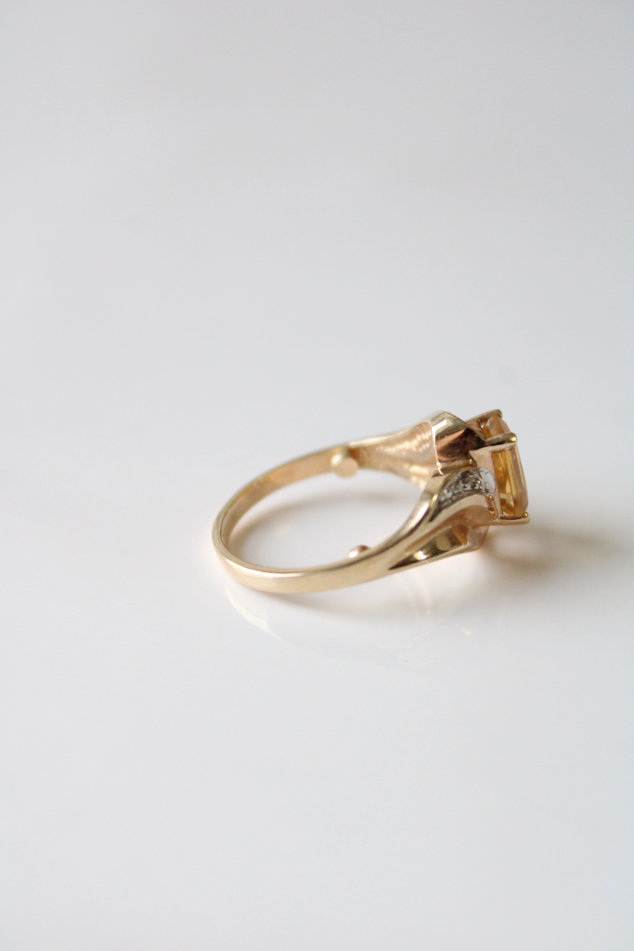 Emerald Cut Citrine Yellow 10KT Gold Ring | Size 6-6.5