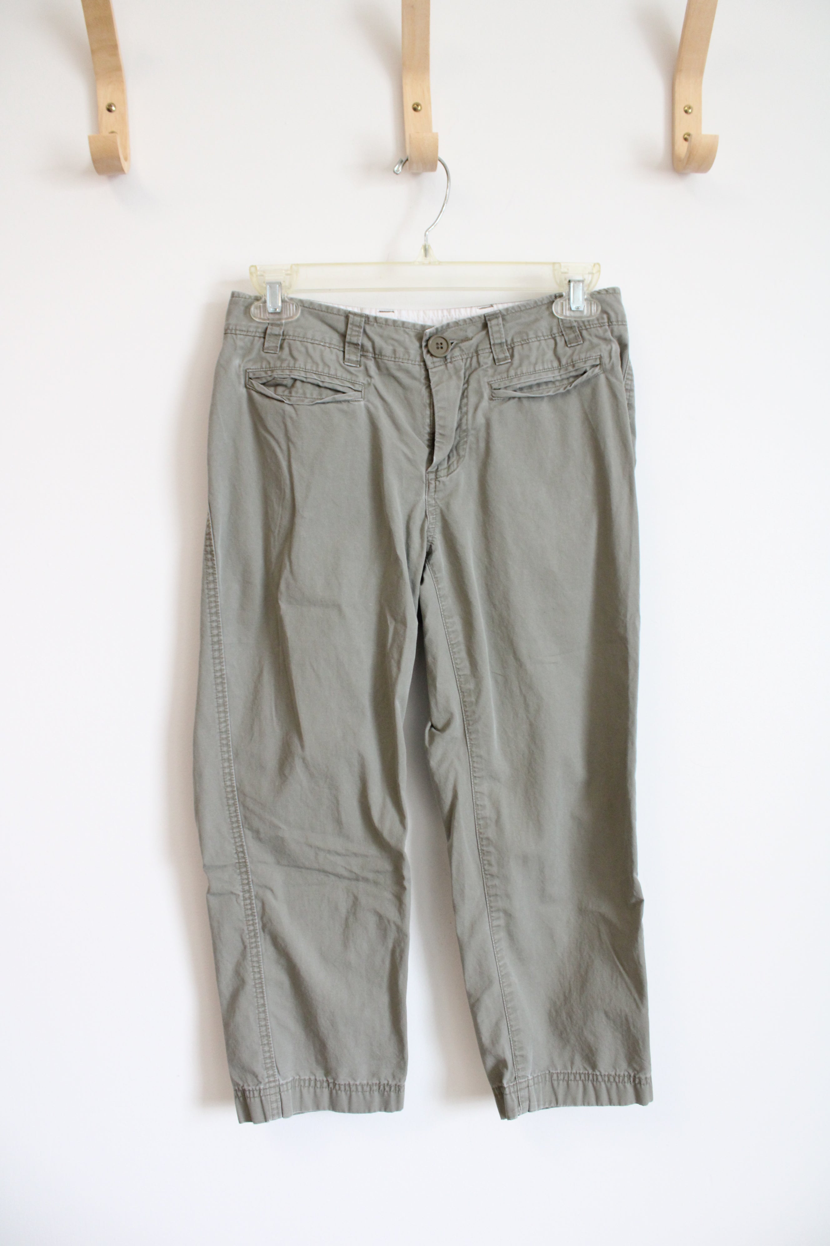 Gap Light Green Capri Pants | 0