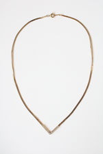 Avon V-Shaped Chain Necklace