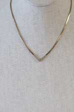 Avon V-Shaped Chain Necklace