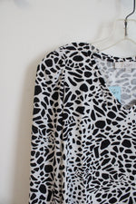 NEW LOFT Black & White Patterned Long Sleeved Blouse | XXS Petite