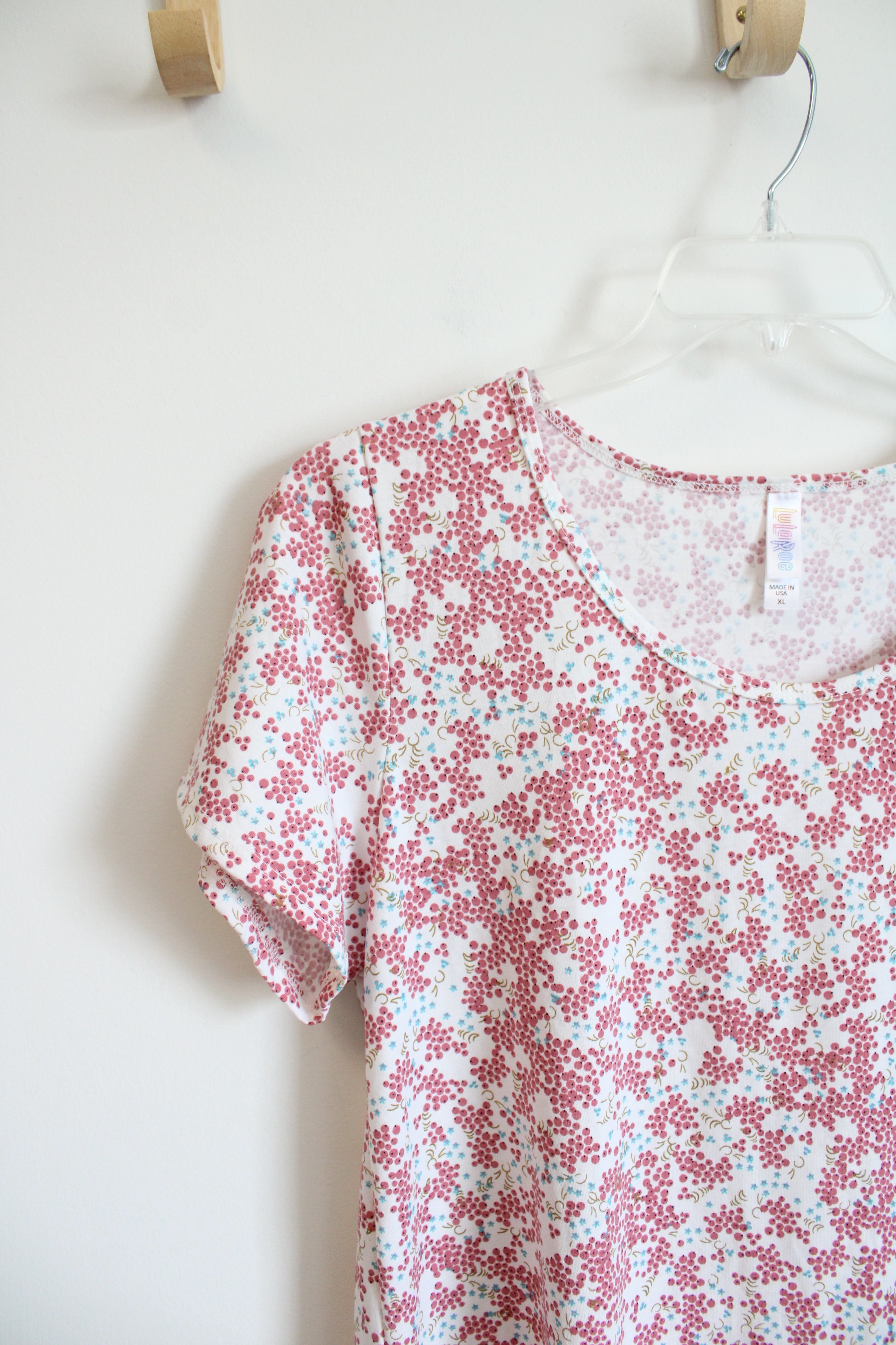 LuLaRoe Pink & Blue Patterned Top | XL