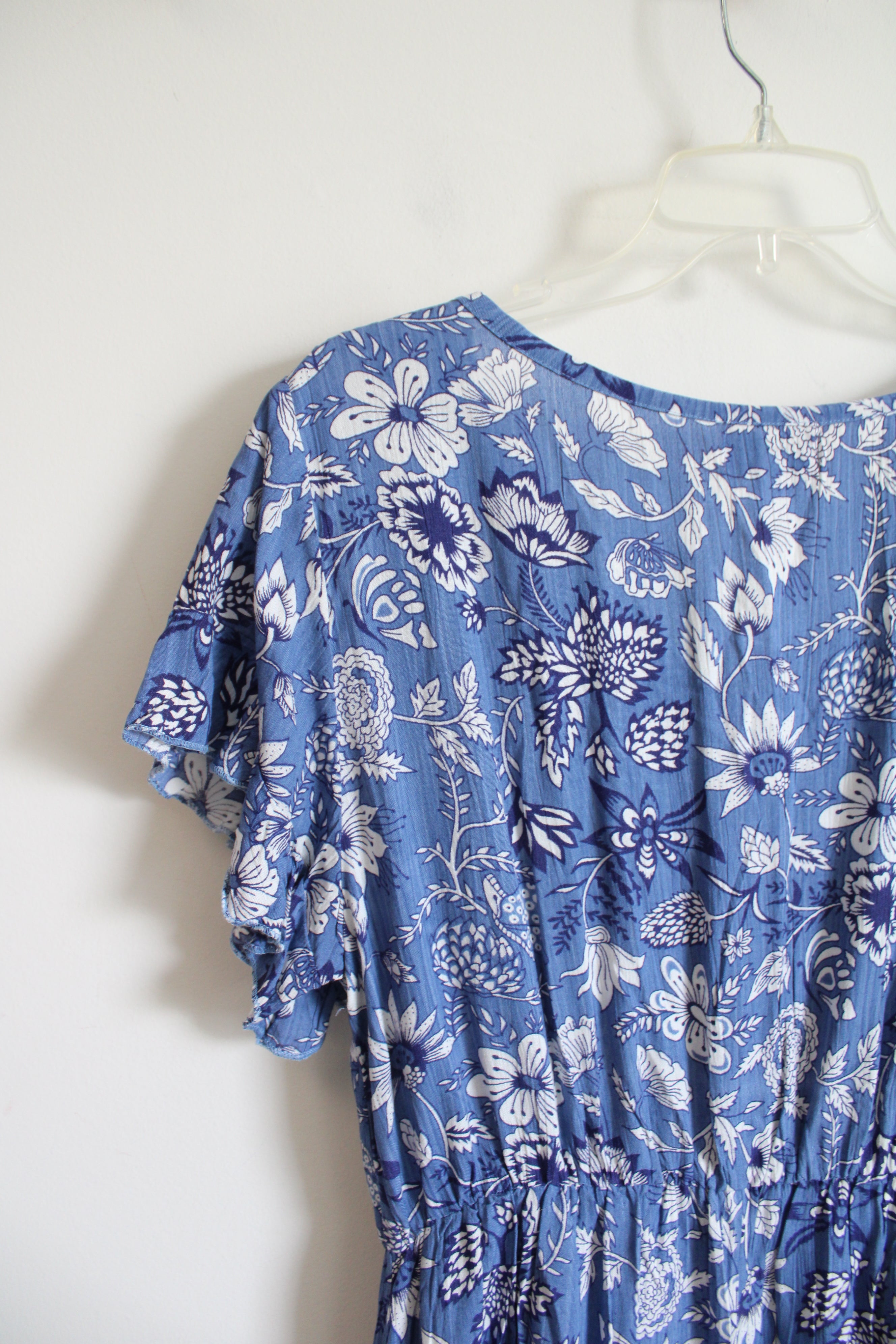 Myra Bay Blue & White Floral Flutter Sleeve Dress | M