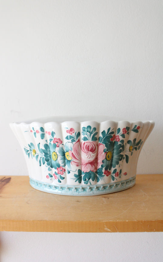 Spring Floral Scalloped Edge Wall Hanging Planter