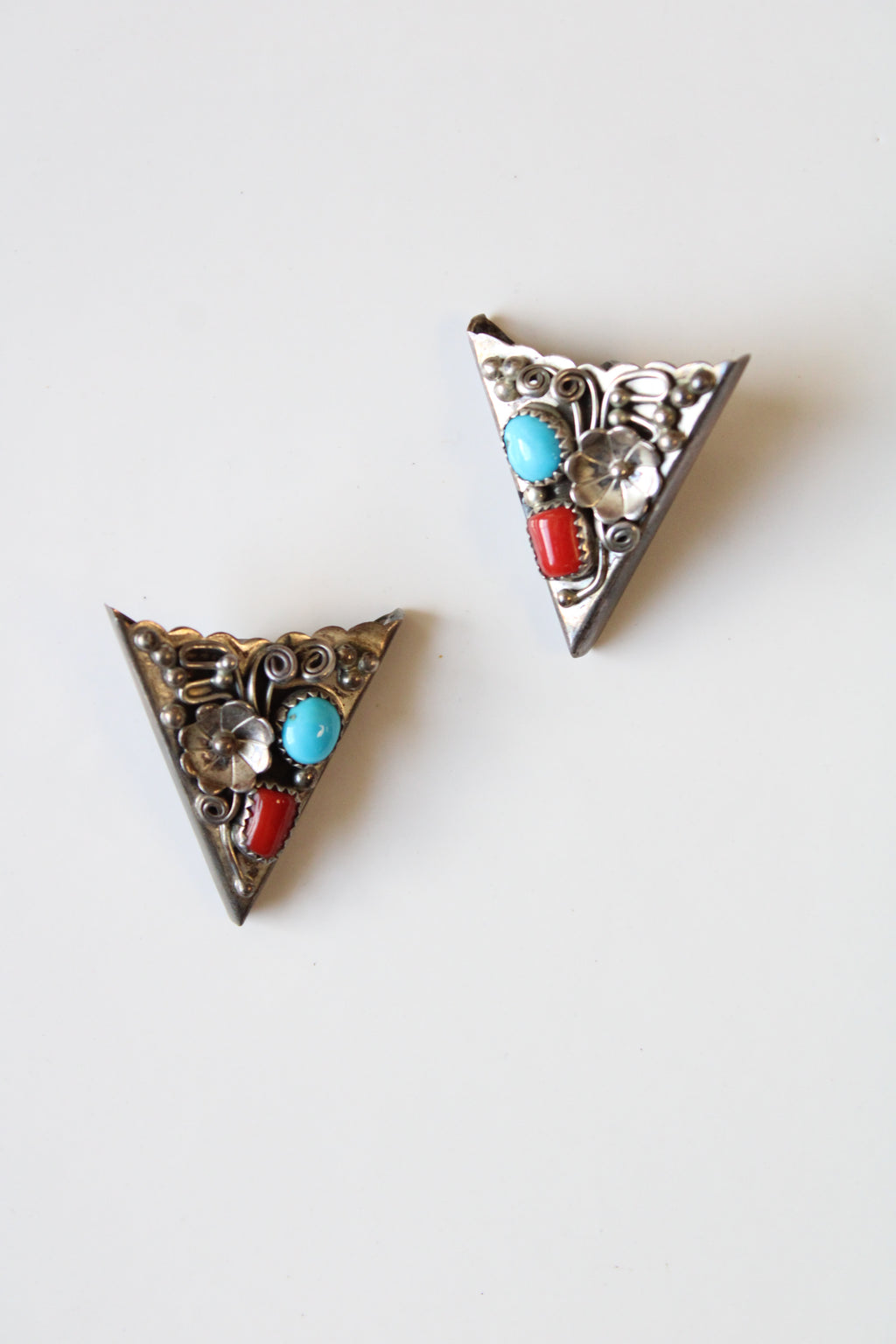 Vintage Navajo Turquoise & Red Coral Silver Collar Clips