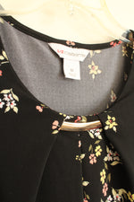 Liz Claiborne Black Floral Short Sleeve Top with Front Gold Hardware | M