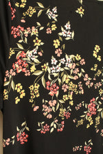 Liz Claiborne Black Floral Short Sleeve Top with Front Gold Hardware | M