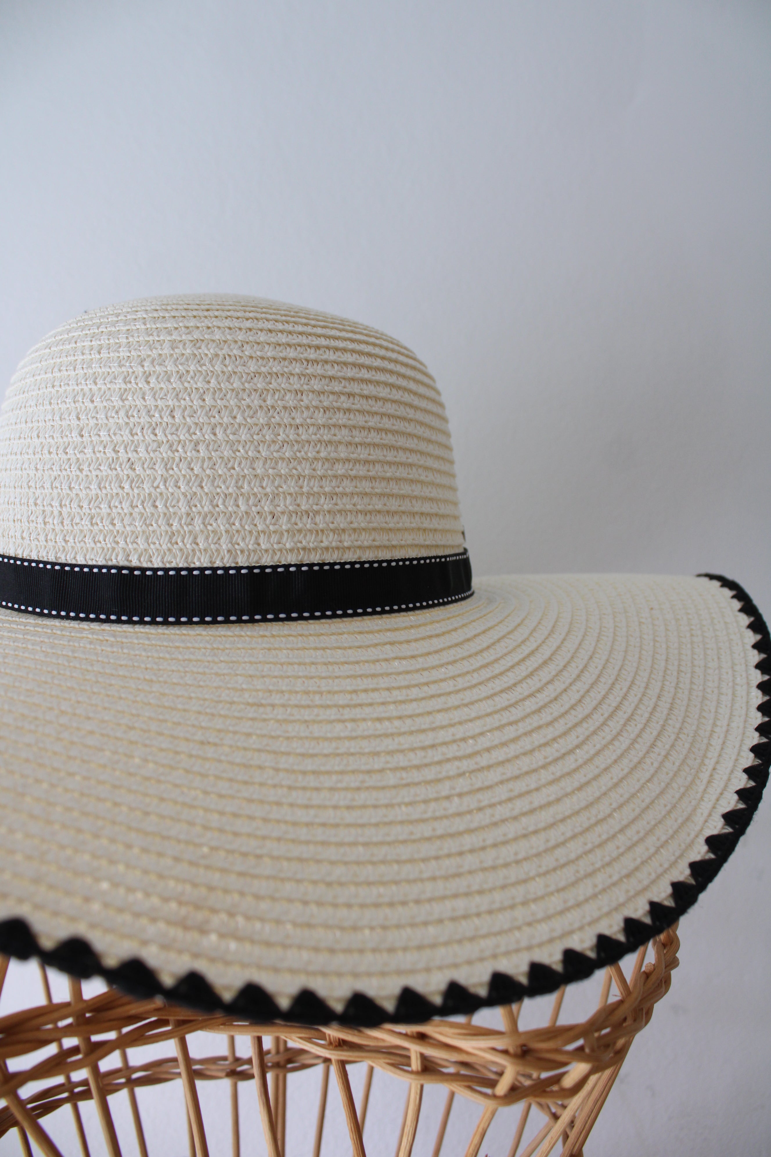 Lucky7 Cream Black Ribbon Pearl Floppy Sun Hat
