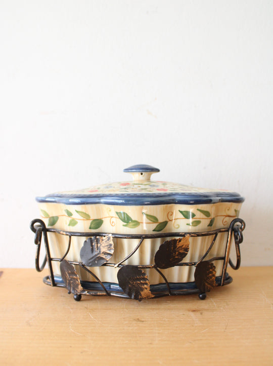 Tempations Blue Floral Ribbed Scalloped Edge Casserole Dish & Carrier