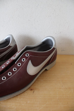 Vintage 1980s Nike Maroon Bowling Shoes | Size 7.5