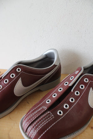Vintage 1980s Nike Maroon Bowling Shoes | Size 7.5