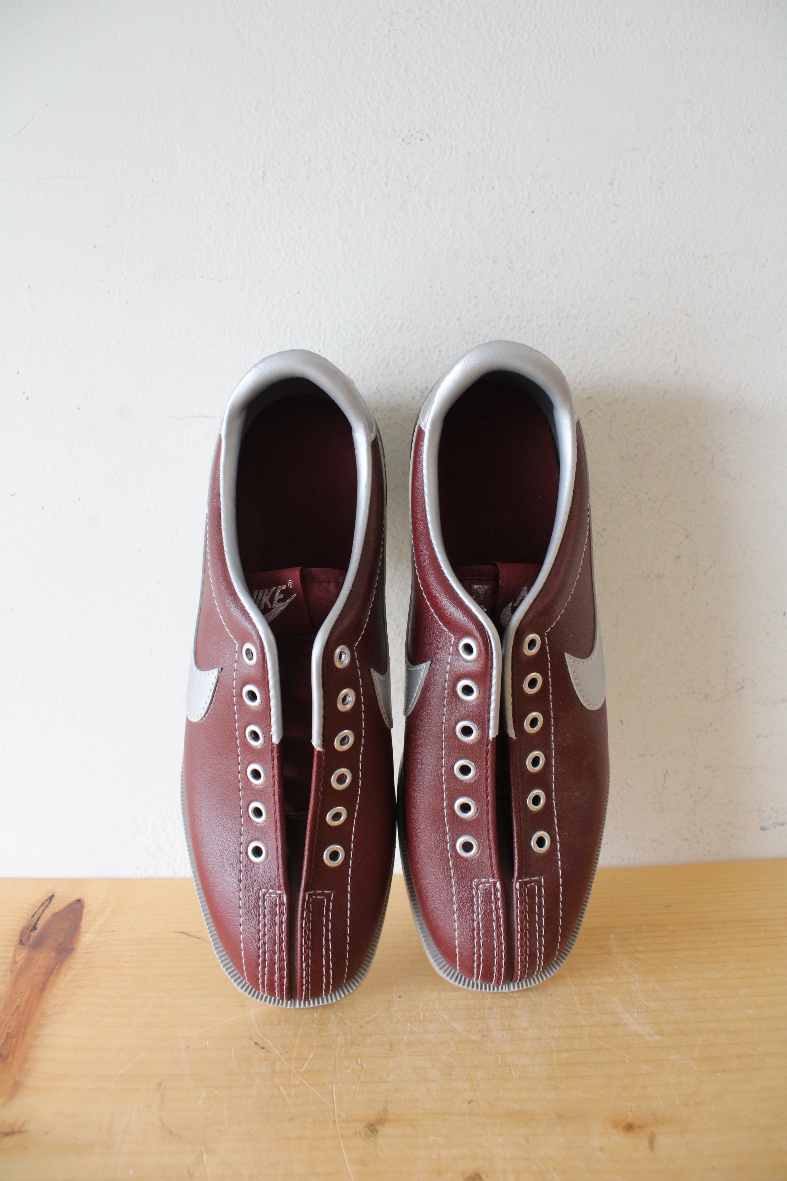 Vintage 1980s Nike Maroon Bowling Shoes | Size 7.5