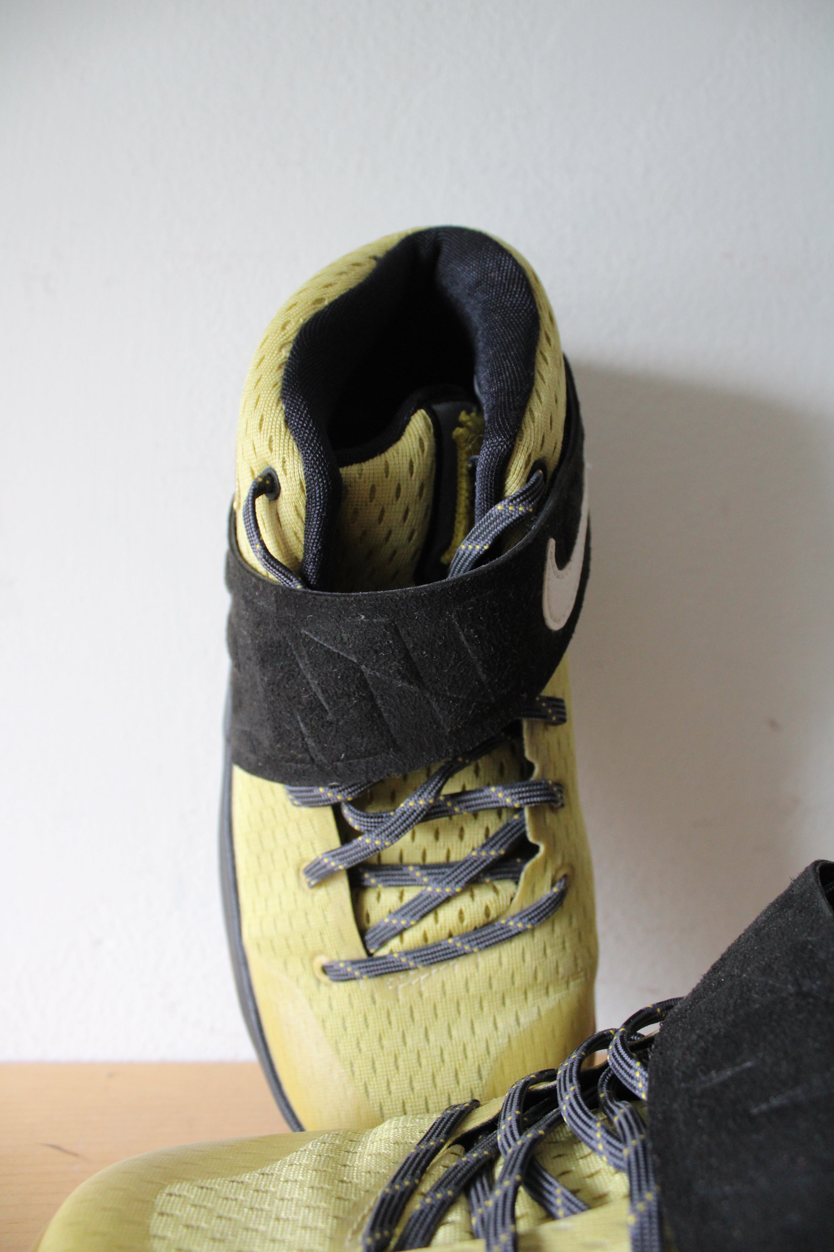 Nike Kyrie 2 All-Star GS Northern Lights Sneakers | Youth Size 6.5