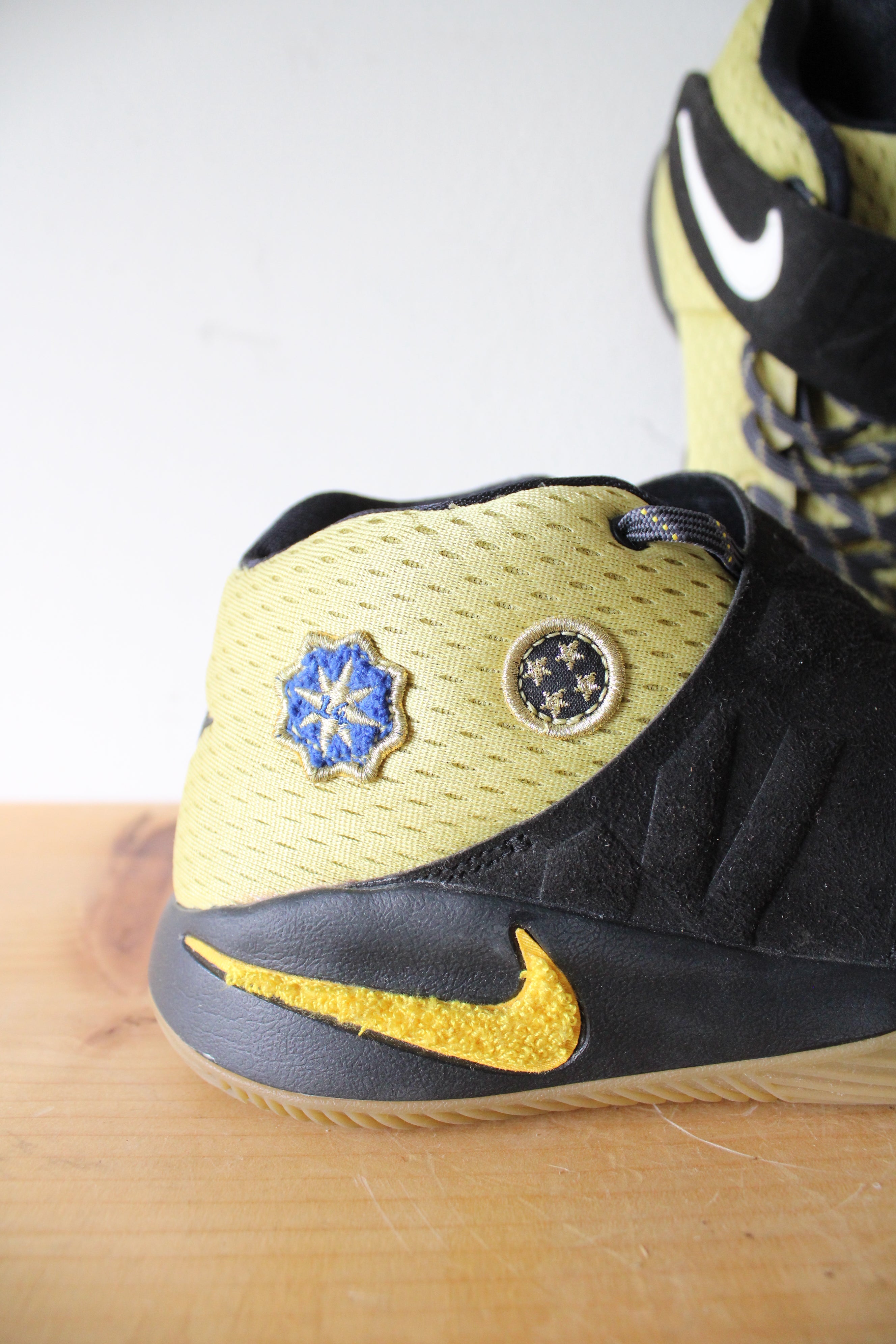 Nike Kyrie 2 All-Star GS Northern Lights Sneakers | Youth Size 6.5