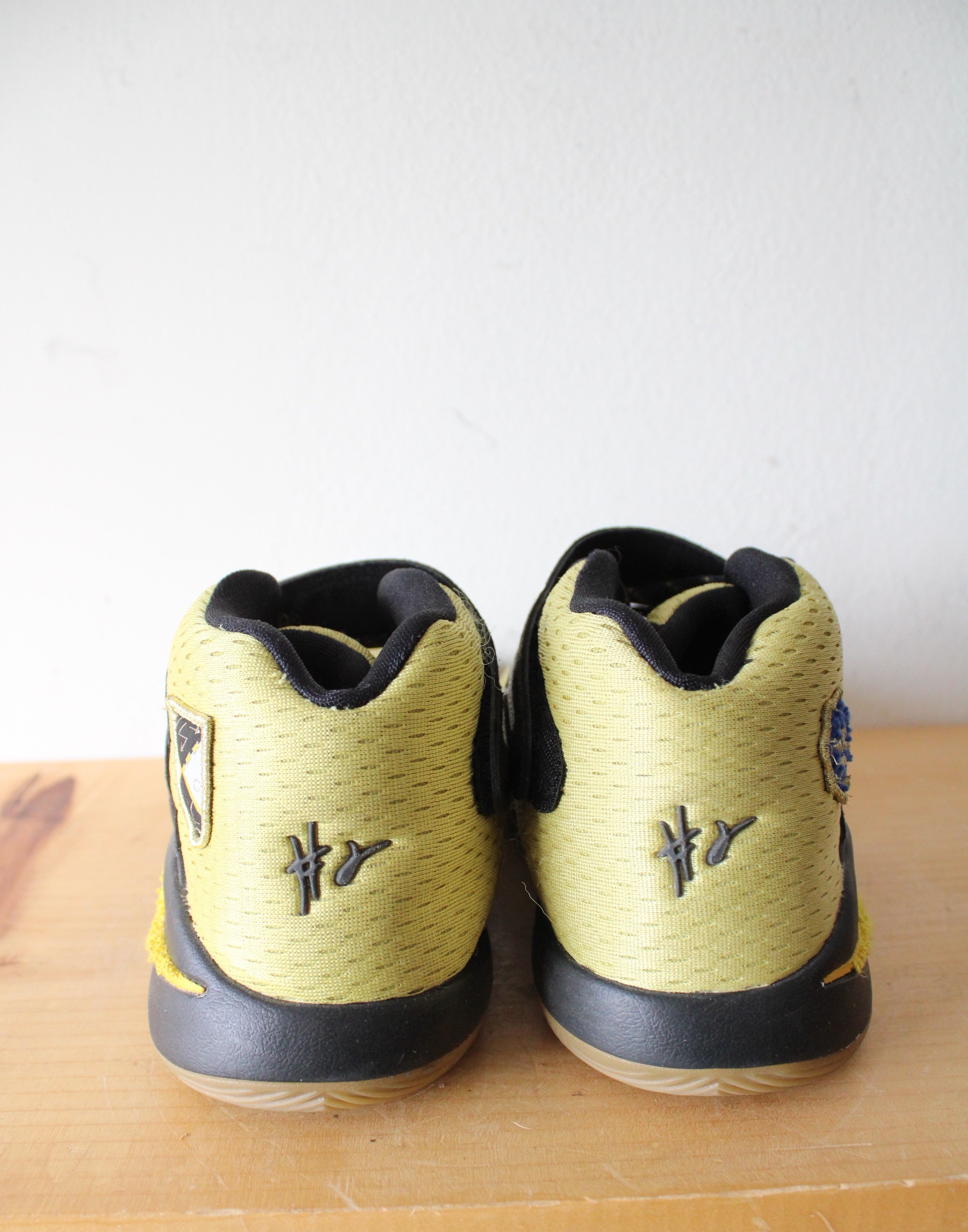 Nike Kyrie 2 All-Star GS Northern Lights Sneakers | Youth Size 6.5