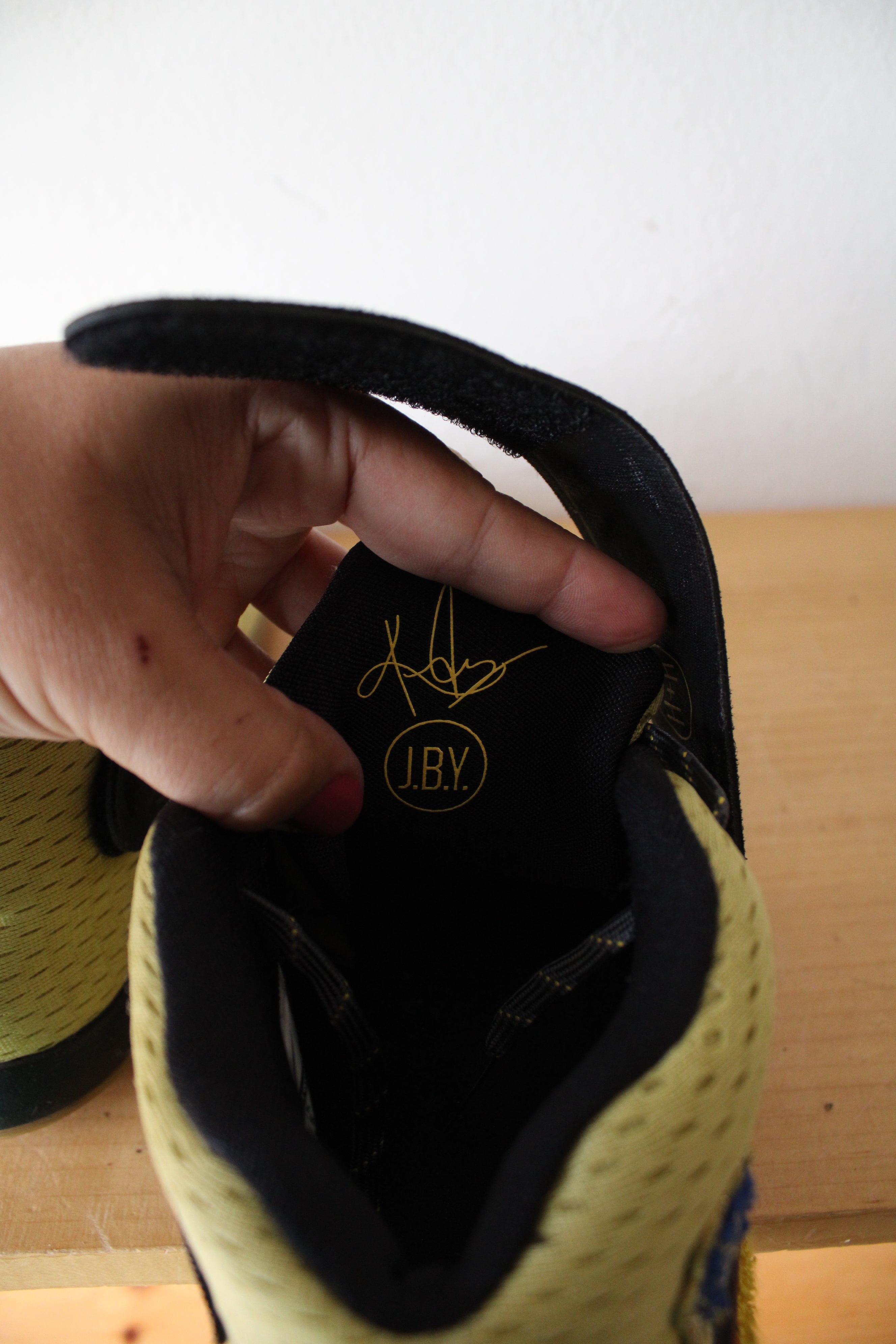 Nike Kyrie 2 All-Star GS Northern Lights Sneakers | Youth Size 6.5