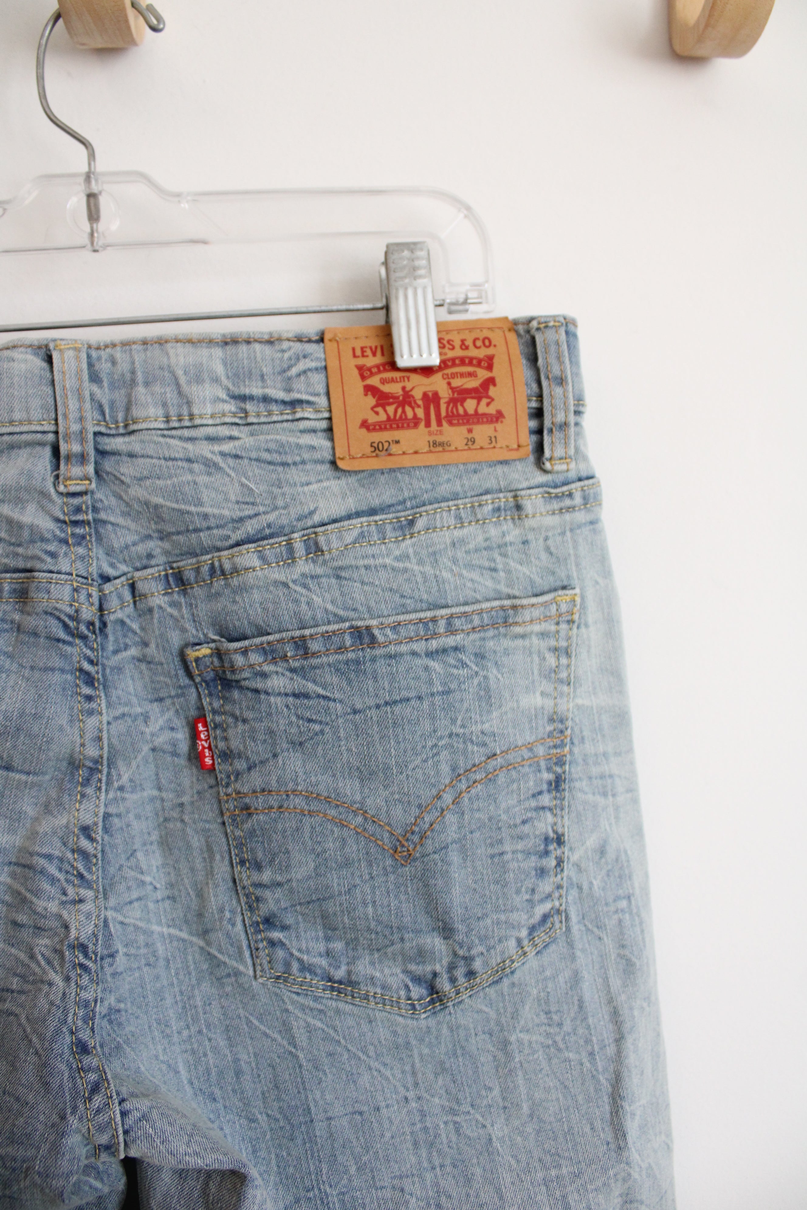 Levi's 502 Regular Taper Jeans | Youth 18