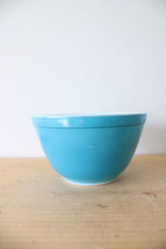 Vintage Pyrex #401 Small Blue Bowl