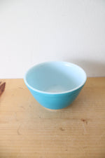Vintage Pyrex #401 Small Blue Bowl