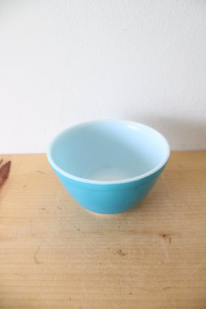 Vintage Pyrex #401 Small Blue Bowl