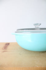 Pyrex #024 2 Quart Turquoise Covered Dish