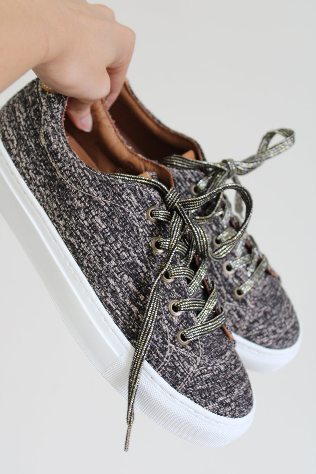 Le Lissier Paris Gray Tan Tweed Sneakers | Size 39