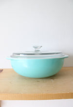 Pyrex #024 2 Quart Turquoise Covered Dish