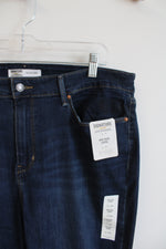 NEW Levi's Mid Rise Dark Wash Capri Jeans | 18