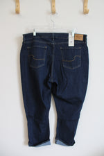 NEW Levi's Mid Rise Dark Wash Capri Jeans | 18