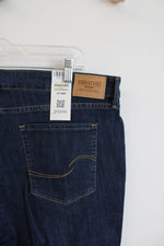 NEW Levi's Mid Rise Dark Wash Capri Jeans | 18