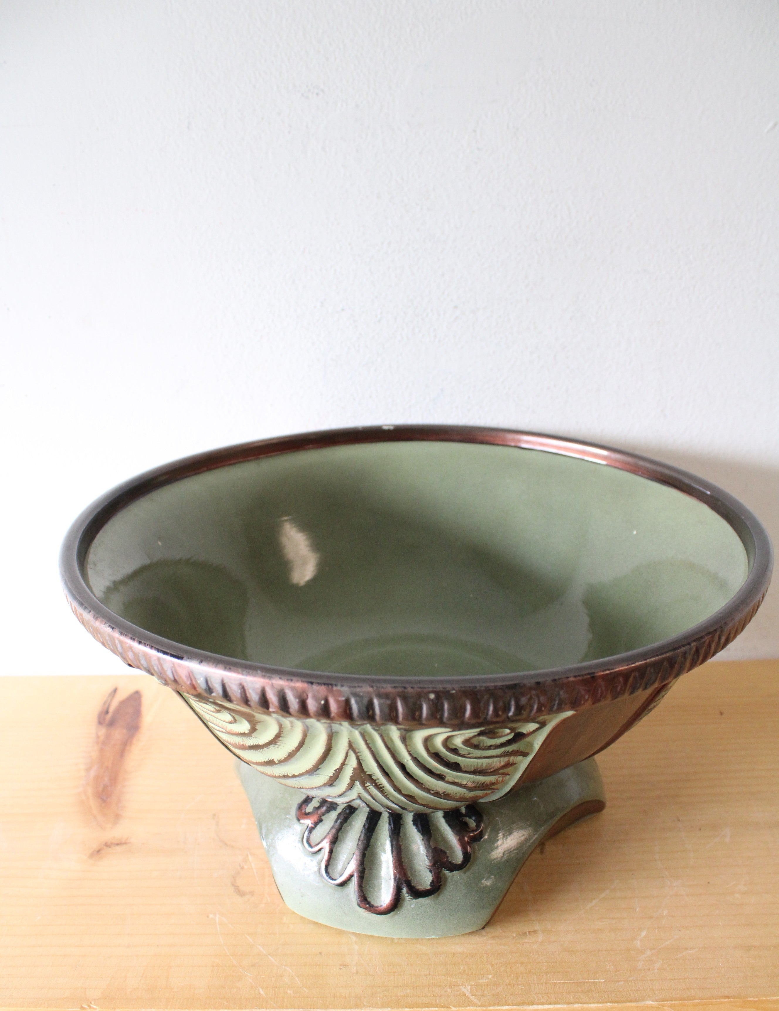 Green & Brown Engraved Swirl Pedestal Bowl