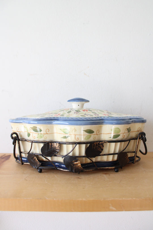 Temptations Blue Floral Ribbed Scalloped Edge Casserole Dish & Carrier