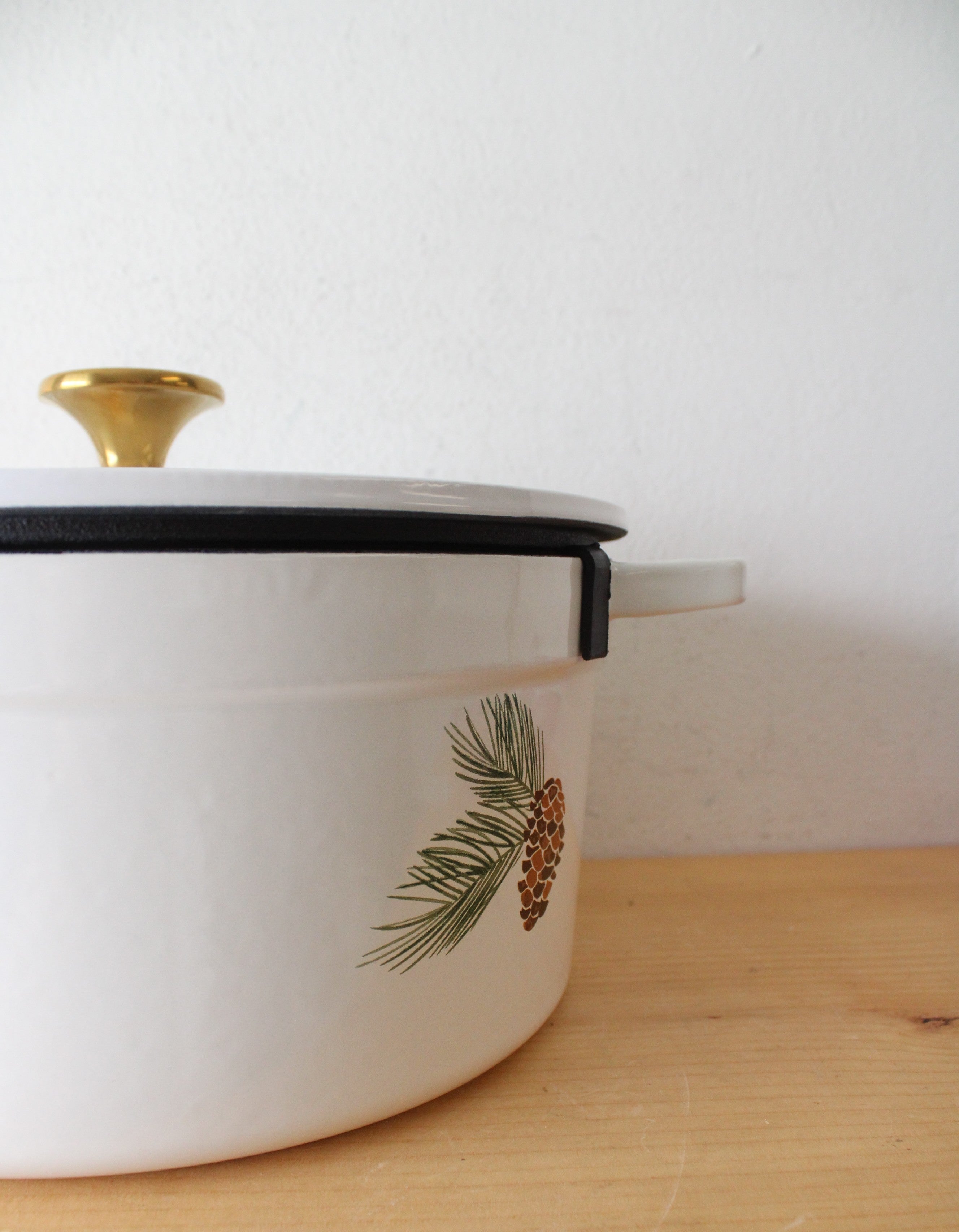 Martha Stewart Pine Cone Enamel 6 Quart Cast Iron Dutch Oven