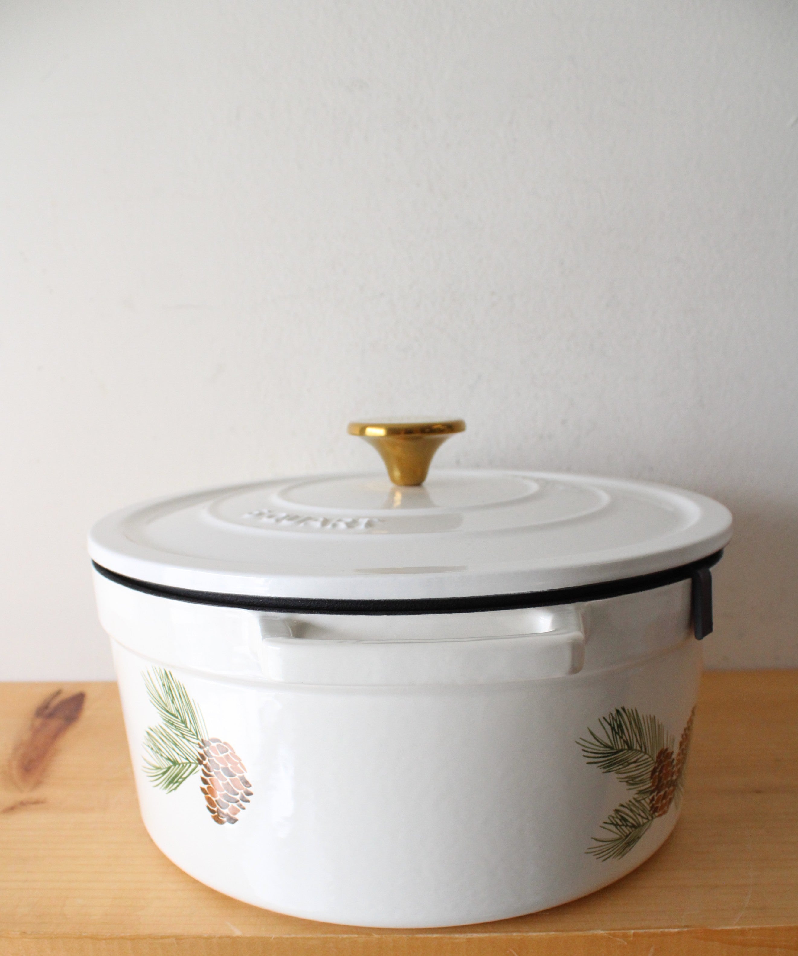 Martha Stewart Pine Cone Enamel 6 Quart Cast Iron Dutch Oven